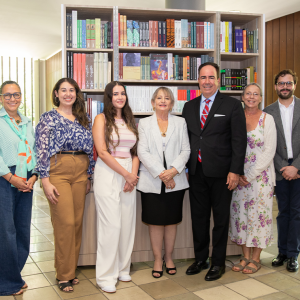 Los libros de La Editorial UPR retornan al Recinto de Río Piedras en El Carretón